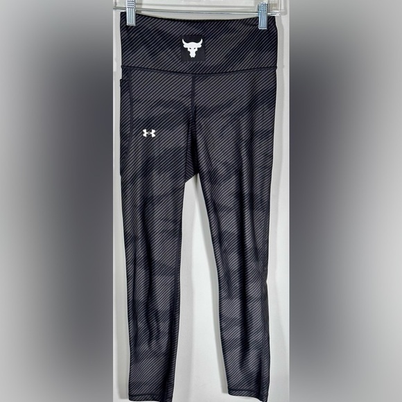 Women’s Athletic Capri Pants - Picture 1 of 4